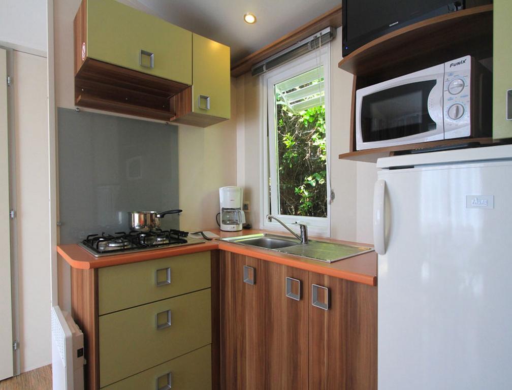 Camping Les Sables Blancs 콩카르노 객실 사진