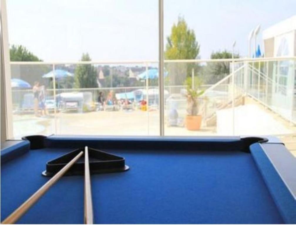 Camping Les Sables Blancs 콩카르노 외부 사진